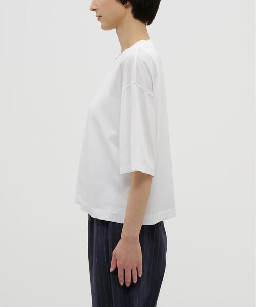 MARGARET HOWELL（マーガレットハウエル）の「SHEER COTTON JERSEY TOP（Tシャツ/カットソー・レディース・ホワイト/ブラウン系その他3・2）」の9枚目の写真