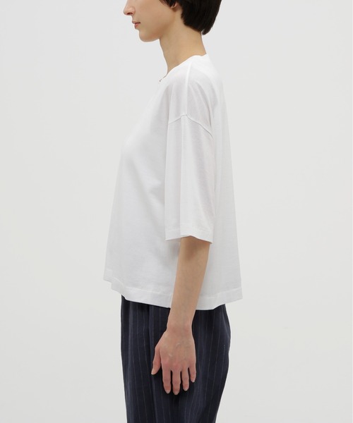 MARGARET HOWELL（マーガレットハウエル）の「SHEER COTTON JERSEY TOP（Tシャツ/カットソー・レディース・ホワイト/ブラウン系その他3・2）」の4枚目の写真