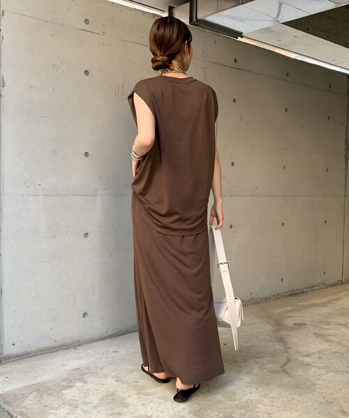 DouDou（ドゥドゥ）の「【セットアップ可】ソフトロゴTEE（Tシャツ/カットソー・レディース・レッド/ブラウン/ブラック・FREE）」の17枚目の写真