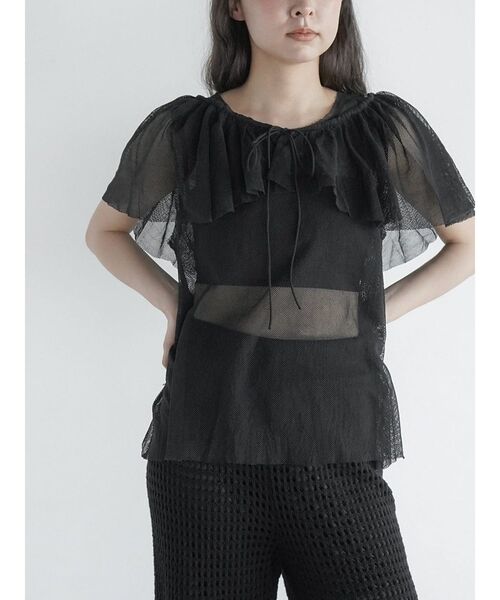 FIKA.(フィーカ)の「Frill sash sheer tank top(シャツ/ブラウス・レディース・ブラック/オフホワイト・MEDIUM)」の13枚目の写真
