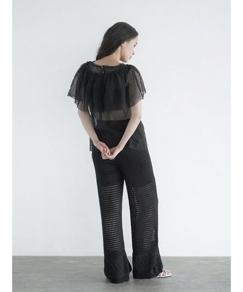 FIKA.(フィーカ)の「Frill sash sheer tank top(シャツ/ブラウス・レディース・ブラック/オフホワイト・MEDIUM)」の5枚目の写真