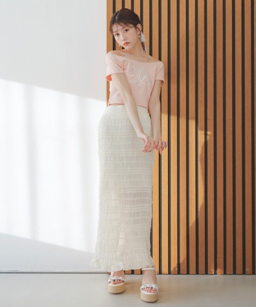 rienda シャーリングカットトップスとフリルスカートのセット rienda | 【AKB48 千葉恵里さん着用】シャーリングカットフリル
