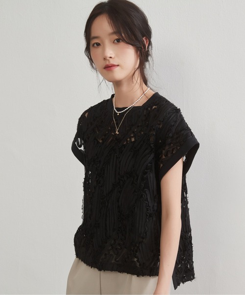 On One's Own(オンワンズオン)の「On One's Own テープ刺繍シアートップ(シャツ/ブラウス・レディース・クリーム/ブラック/ホワイト・FREE)」の21枚目の写真