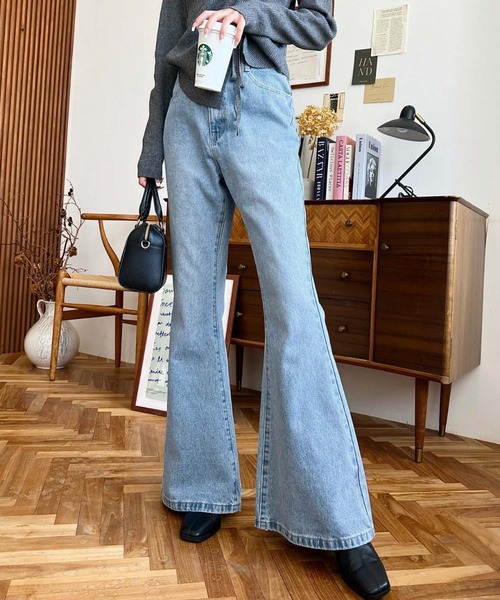 セール】デニム＆ツイルフレアパンツ（デニムパンツ）｜moment+