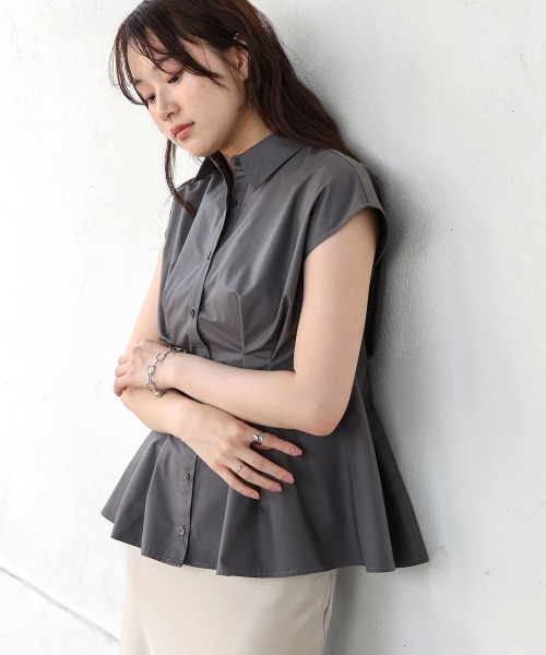 Bab(バブ)の「ウエストタックシャツ(シャツ/ブラウス・レディース・チャコールグレー/オフホワイト/ブルー・M)」の17枚目の写真