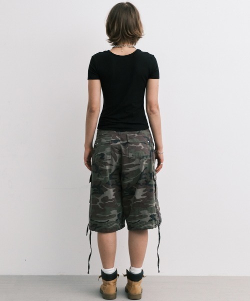 Midnight Move(ミッドナイトムーブ)の「A'GEM/9 × .kom 『MIDNIGHT MOVE/ミッドナイトムーブ』 CROSS T-SHIRT/クロス半袖Tシャツ(Tシャツ/カットソー・レディース・チャコールグレー/ブラック/カーキ・FREE)」の7枚目の写真