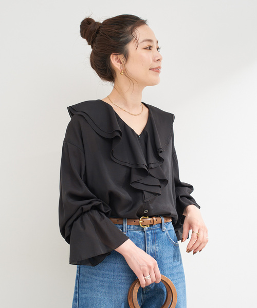 イタリア購入 ラッフルフリルお上品な華やぎ濃紺パフスリーブシャツ natural couture（ナチュラルクチュール）の「WEB限定カラー有り