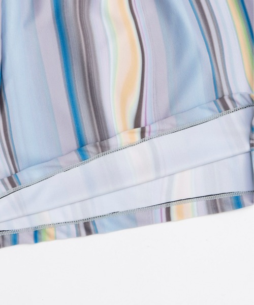 MAISON SPECIAL（メゾンスペシャル）の「【PISCESS×MAISON SPECIAL】Holographic Swim Shorts/ホログラフィックスイムショートパンツ（その他パンツ・レディース・レッド/ブルー・FREE）」の3枚目の写真