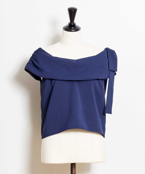 NOELA(ノエラ)の「ボートネックリボンブラウス(シャツ/ブラウス・レディース・オフホワイト/ネイビー/ブラック・フリー)」の10枚目の写真