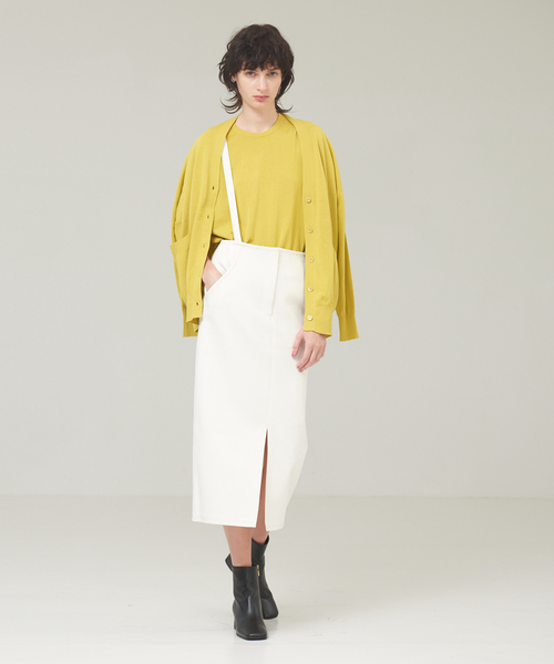 DESIGNWORKS（デザインワークス）の「ベーシックVネックカーディガン（カーディガン/ボレロ・レディース・マスタード・38）」の8枚目の写真