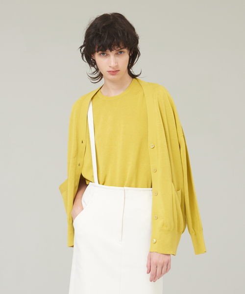 DESIGNWORKS（デザインワークス）の「ベーシックVネックカーディガン（カーディガン/ボレロ・レディース・マスタード・38）」の5枚目の写真