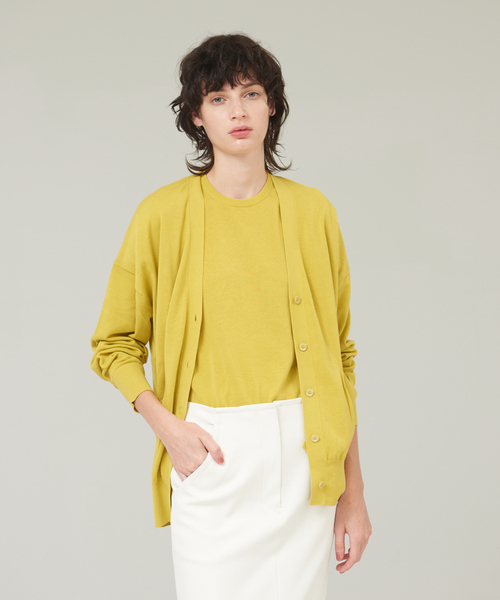 DESIGNWORKS（デザインワークス）の「ベーシックVネックカーディガン（カーディガン/ボレロ・レディース・マスタード・38）」の3枚目の写真