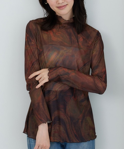 BELLUNA PLUS(ベルーナ)の「シアー素材ハイネックインナープルオーバー(Tシャツ/カットソー・レディース・チェック/グリーン系その他/ブラウン系その他/ブラック系その他/ブルー系/ブラック系・MEDIUM/LARGE/X-LARGE)」の3枚目の写真