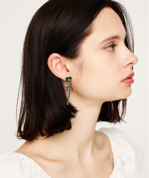 SLY（スライ）の「RHINESTONE HEART P/EARRING ラインストーン ハート ピアス（ピアス（両耳用）・レディース・シルバー/ゴールド・FREE）」の7枚目の写真