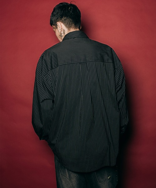 Subciety（サブサエティ）の「Essential stripe shirt（シャツ/ブラウス・メンズ・ホワイト/ブラック/ブルー・SMALL/MEDIUM/LARGE/X-LARGE）」の7枚目の写真