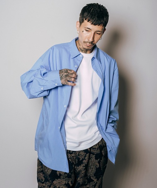 Subciety（サブサエティ）の「Essential stripe shirt（シャツ/ブラウス・メンズ・ホワイト/ブラック/ブルー・SMALL/MEDIUM/LARGE/X-LARGE）」の4枚目の写真