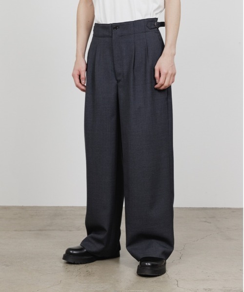 marka（マーカ）の「TWO TUCK MILITARY TROUSERS（スラックス・メンズ・ダークグレー/ブラック・1/2）」の6枚目の写真