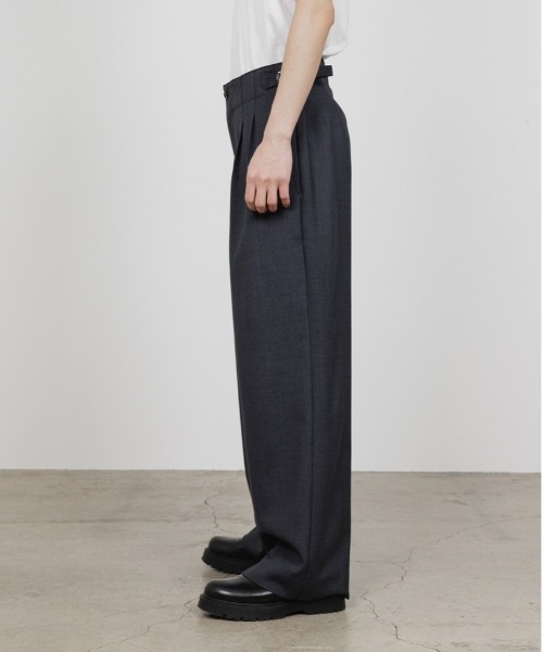 marka（マーカ）の「TWO TUCK MILITARY TROUSERS（スラックス・メンズ・ダークグレー/ブラック・1/2）」の7枚目の写真