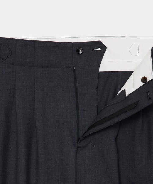 marka（マーカ）の「TWO TUCK MILITARY TROUSERS（スラックス・メンズ・ダークグレー/ブラック・1/2）」の9枚目の写真