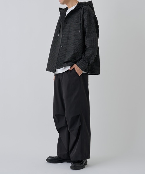 COLONY 2139(コロニートゥーワンスリーナイン)の「スピンドルフードチェックシャツ(シャツ/ブラウス・メンズ・ブラック/ブラウン・LARGE/MEDIUM)」の12枚目の写真