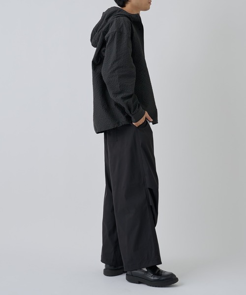 COLONY 2139(コロニートゥーワンスリーナイン)の「スピンドルフードチェックシャツ(シャツ/ブラウス・メンズ・ブラック/ブラウン・LARGE/MEDIUM)」の14枚目の写真