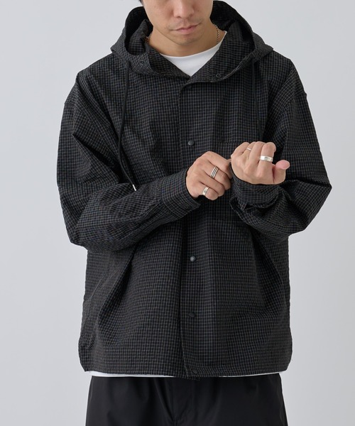 COLONY 2139(コロニートゥーワンスリーナイン)の「スピンドルフードチェックシャツ(シャツ/ブラウス・メンズ・ブラック/ブラウン・LARGE/MEDIUM)」の3枚目の写真