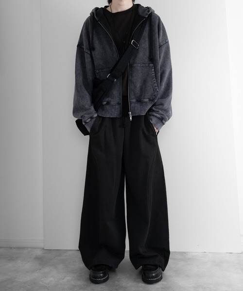 RUUBON（ルーボン）の「【RUUBON】heavy weight panelled sweat pants / ヘビーウェイトパネルドスウェットパンツ（その他パンツ・メンズ・ブラック/グレー・S/M/L）」の5枚目の写真