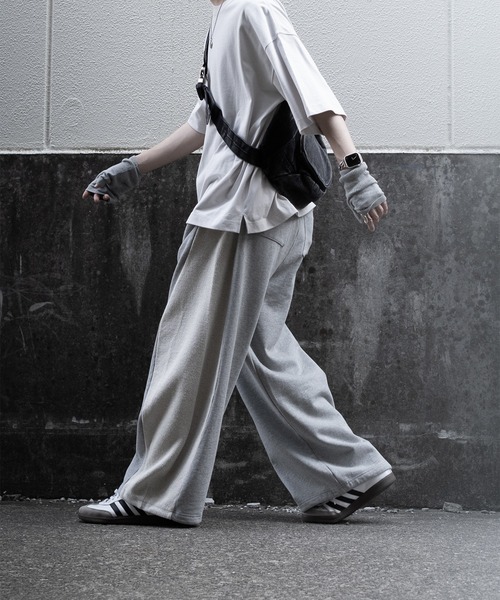 RUUBON（ルーボン）の「【RUUBON】heavy weight panelled sweat pants / ヘビーウェイトパネルドスウェットパンツ（その他パンツ・メンズ・ブラック/グレー・S/M/L）」の11枚目の写真