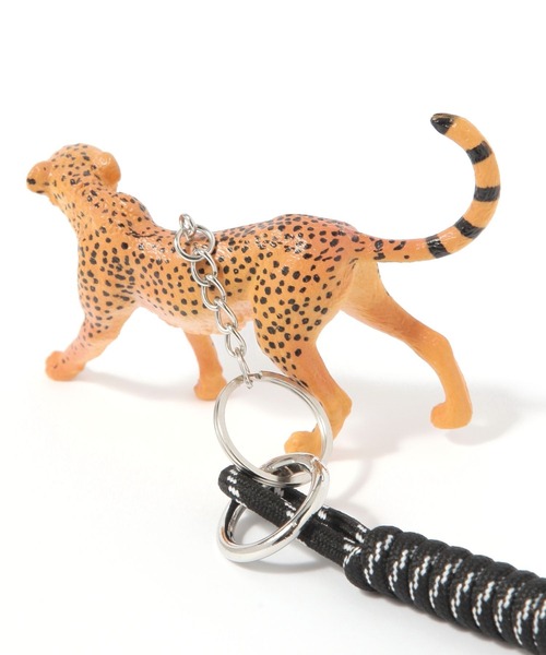 GLOBAL WORK(グローバルワーク)の「アニマルバッグチャーム/583546(チャーム・レディース・レッド/ブラック・FREE)」の5枚目の写真