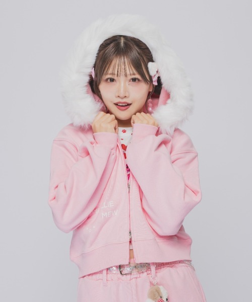 INTER FACTORY（インターファクトリー）の「MUELLIE MEW  - プリントジップフーディー -（パーカー・レディース・グレー/ピンク・X-SMALL/MEDIUM）」の20枚目の写真