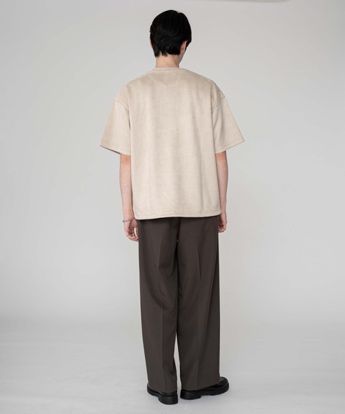 BROWNY(ブラウニー)の「BROWNY/フェイクスウェードエンボスロゴT(Tシャツ/カットソー・メンズ・チャコールグレー/アイボリー・LARGE/MEDIUM)」の12枚目の写真