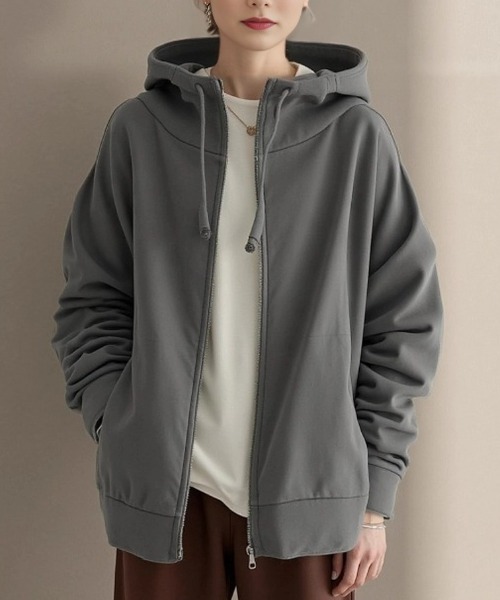 cammie(キャミー)の「ハイネックロング丈パーカー(パーカー・レディース・ベージュ/ネイビー/ブラック/グレー・M/L)」の18枚目の写真