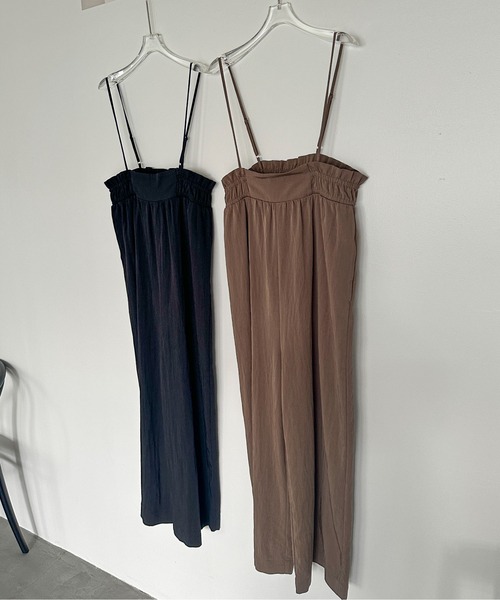 PILIT(ピリット)の「ハイウエスト ボリュームサロペット(サロペット/オーバーオール・レディース・ブラック/ブラウン・MEDIUM)」の10枚目の写真