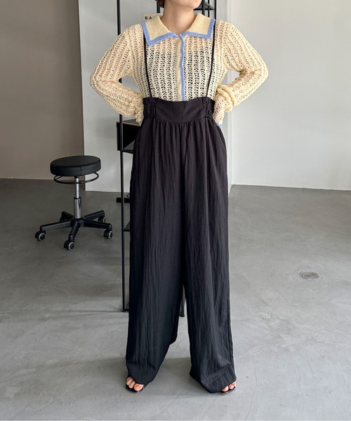 PILIT(ピリット)の「ハイウエスト ボリュームサロペット(サロペット/オーバーオール・レディース・ブラック/ブラウン・MEDIUM)」の22枚目の写真