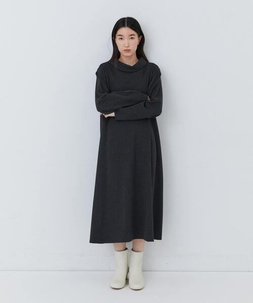 conges payes ADIEU TRISTESSE（コンジェ ペイエ アデュートリステス）の「ロールカラーＡラインワンピース（ワンピース・レディース・ブラウン系その他/ベージュ系その他/ダークブラウン・FREE）」の2枚目の写真