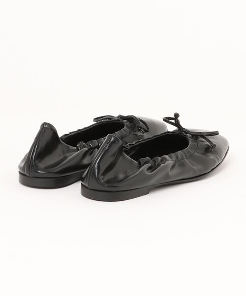 FABIO RUSCONI（ファビオルスコーニ）の「【FABIO RUSCONI】スクエアトウフラットシャーリングバレエ(F51536)（バレエシューズ・レディース・ブラック/アイボリー・35/36/37/38）」の6枚目の写真