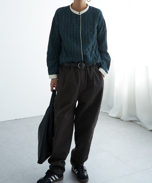 LBC(エルビーシー)の「クレリックパイピングシャツ(シャツ/ブラウス・レディース・ネイビー/グリーン/グレー・M/L)」の6枚目の写真