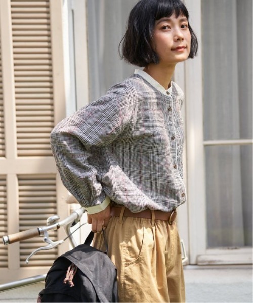 LBC(エルビーシー)の「クレリックパイピングシャツ(シャツ/ブラウス・レディース・ネイビー/グリーン/グレー・M/L)」の11枚目の写真