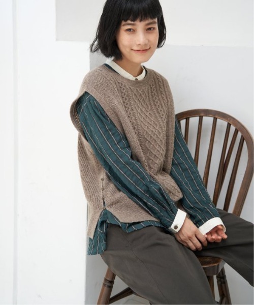 LBC(エルビーシー)の「クレリックパイピングシャツ(シャツ/ブラウス・レディース・ネイビー/グリーン/グレー・M/L)」の9枚目の写真