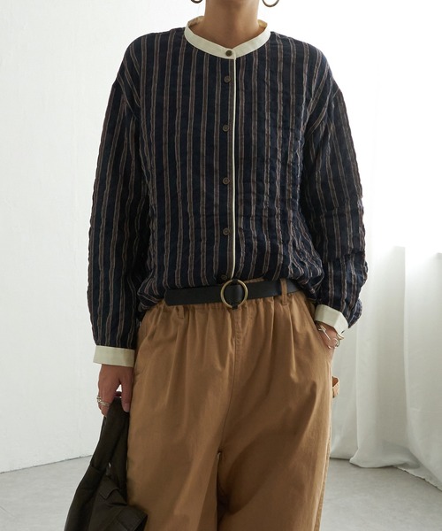 LBC(エルビーシー)の「クレリックパイピングシャツ(シャツ/ブラウス・レディース・ネイビー/グリーン/グレー・M/L)」の15枚目の写真