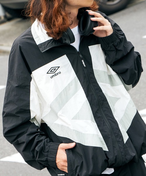 UMBRO ナイロンジャケット ブラック/ホワイト セール】UMBRO/アンブロ Track jacket ナイロンジャケット（ナイロン
