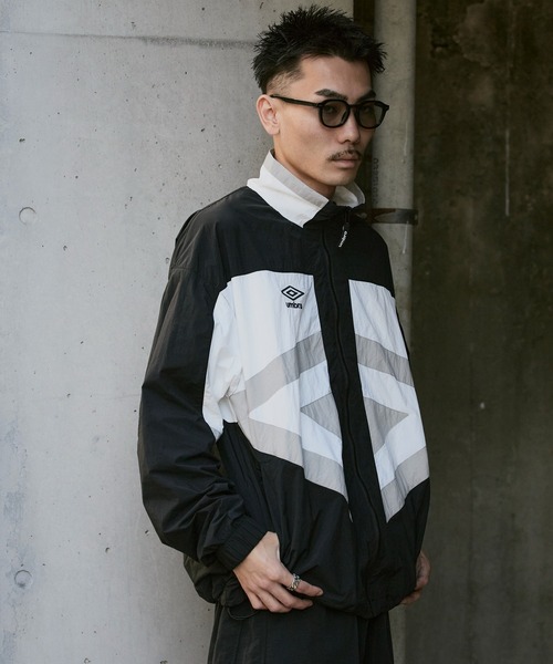 UMBRO ジップアップジャケット ホワイト/ブラック セール】UMBRO/アンブロ Track jacket ナイロンジャケット（ナイロン