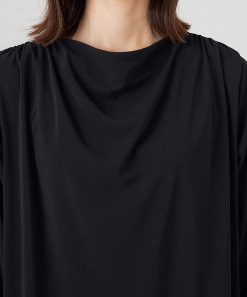 a.v.v(アーヴェヴェ)の「ドレープネックトップス(Tシャツ/カットソー・レディース・ボルドー/ブラック・38)」の21枚目の写真