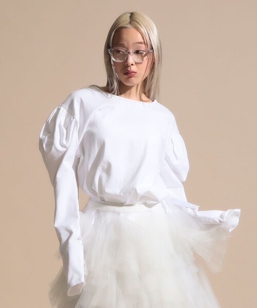 BEAMS COUTURE(ビームスクチュール)の「ボリューム袖 ロンT(Tシャツ/カットソー・レディース・ネイビー/グレー/ホワイト・ONE SIZE)」の9枚目の写真