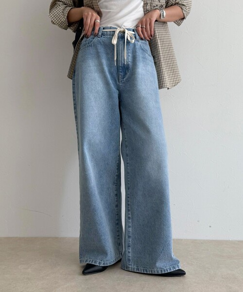 fredy emue（フレディエミュ）の「ドロストデニムパンツ（デニムパンツ・レディース・サックスブルー/ネイビー・36/38）」の11枚目の写真