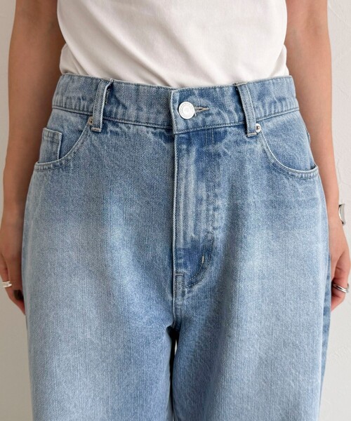 fredy emue（フレディエミュ）の「ドロストデニムパンツ（デニムパンツ・レディース・サックスブルー/ネイビー・36/38）」の21枚目の写真