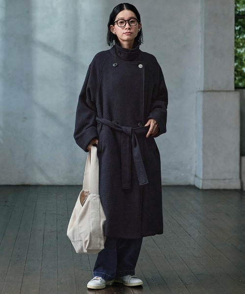 Sunny clouds(サニークラウズ)の「サニークラウズ お弁当箱みたいなトートバッグ(トートバッグ・レディース・キナリ・ONE SIZE)」の9枚目の写真