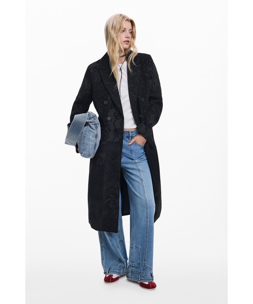 Desigual（デシグアル）の「テクスチャード Vラペル ロングコート ブラック（チェスターコート・レディース・ブラック・M/XS/S/L/XL）」の5枚目の写真