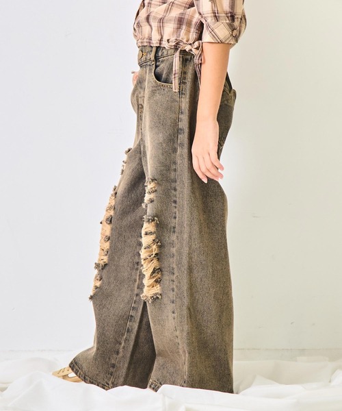 ANAP kids（アナップキッズ）の「ハート ポケット クラッシュ デニム ワイドパンツ【ジュニアお揃い】（デニムパンツ・キッズ・ブルー/ブラウン・130/120/110）」の4枚目の写真