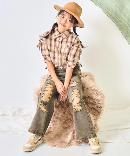 ANAP kids（アナップキッズ）の「ハート ポケット クラッシュ デニム ワイドパンツ【ジュニアお揃い】（デニムパンツ・キッズ・ブルー/ブラウン・130/120/110）」の6枚目の写真